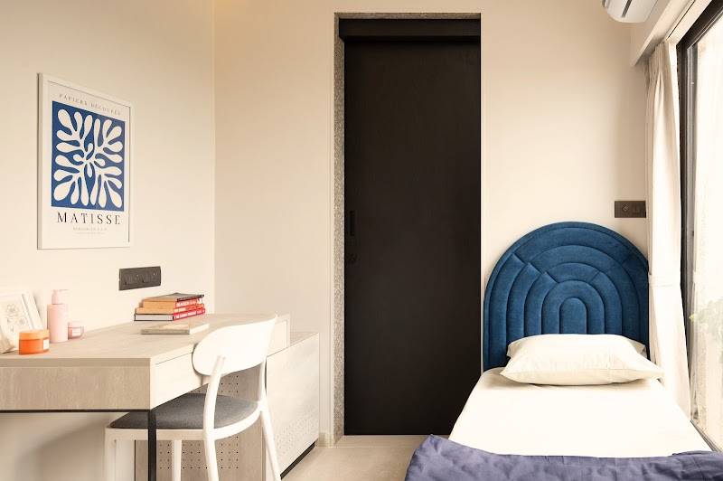 Union Living: A luxury girls hostel pg for students and working women in Kudasan Gandhinagar