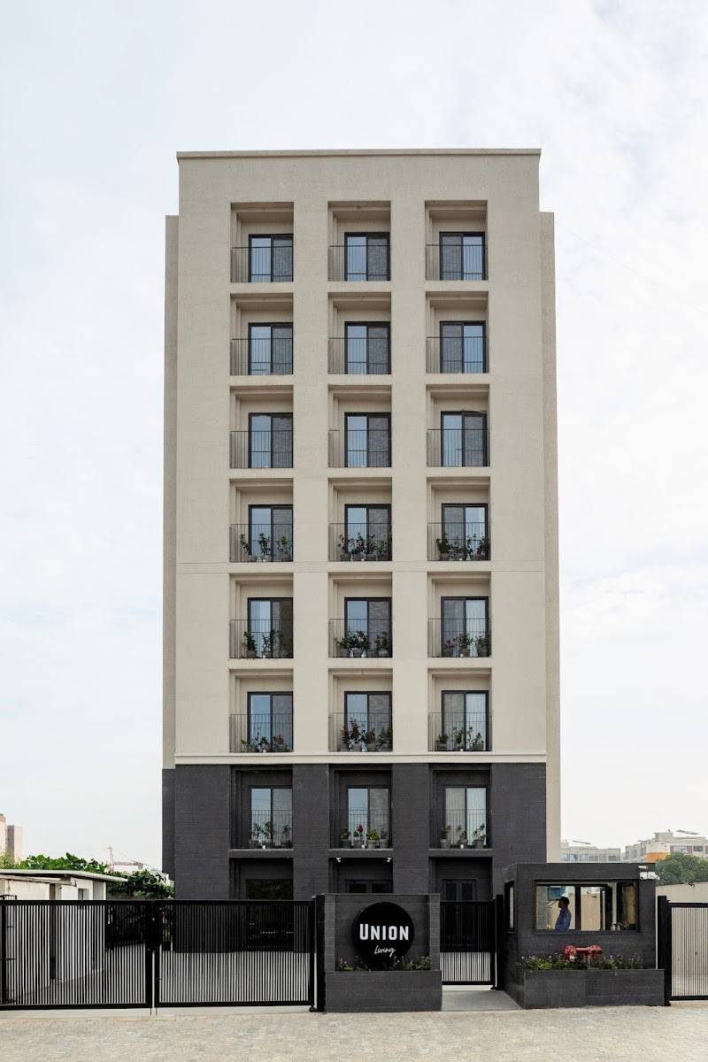 Union Living: A luxury girls hostel pg for students and working women in Kudasan Gandhinagar